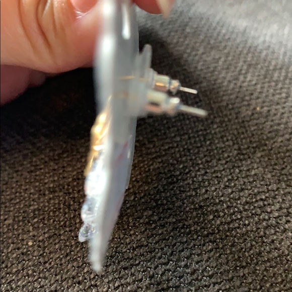 COPY - New camellia gold crystal earrings - Picture 2 of 2